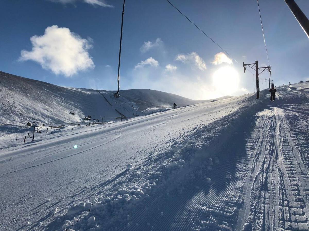 Stelvio Apartment Aviemore Bagian luar foto